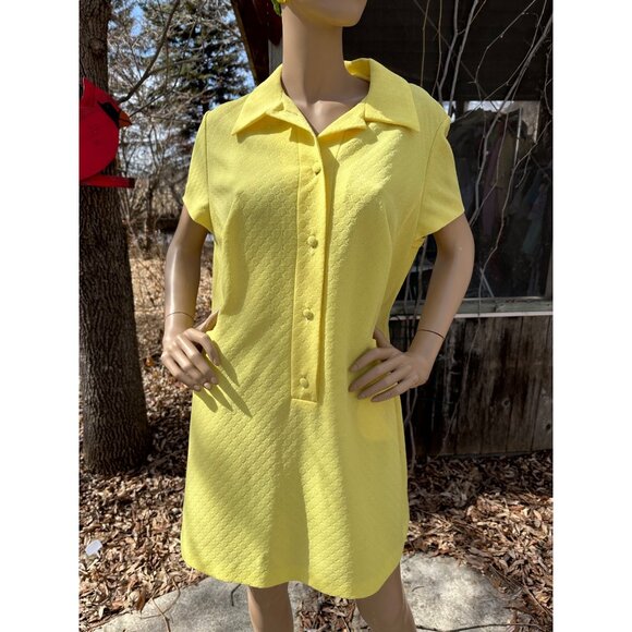 60s Mod Mini Dress Sunshine Yellow Schapira Embossed Print 1/4 Button Up - Picture 2 of 12